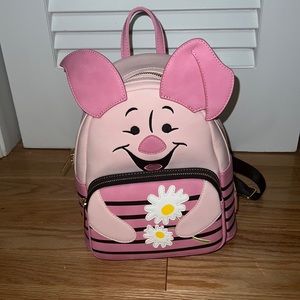 Piglet loungefly